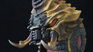 REVIEW: X-Plus 30cm Battra Larvae