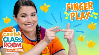 Finger Play | Caitie's Classroom Sing-Along Show | Fun Songs For Toddlers!
