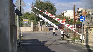 Spoorwegovergang Misterbianco (I) // Railroad crossing // Passaggio a livello