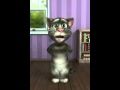 TalkingTom (kuku lele) pjevaaa :D hahahahahahahaha