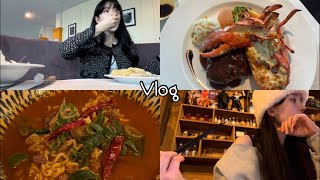 [일상vlog #25]🍴먹방브이로그에 소소한일상더하기(랍스타스테이크+까르보나라/그립톡 언박싱/시리얼먹방/소고기 오마카세+명란구이)