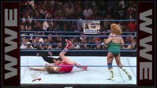 Mae Young vs. Fabulous Moolah - WWE Women's Championship Match: SmackDown, Oct. 21, 1999