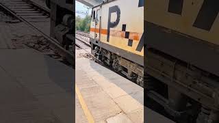 Anand vihar terminal Railways station Delhi #short #viral #shortvideo