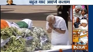 PM Narendra Modi Pays Last Respect to APJ Abdul Kalam - India TV