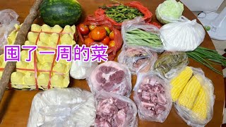 广东韶关特大暴雨：一大早赶紧上街采购食物，够母子3人吃一周了