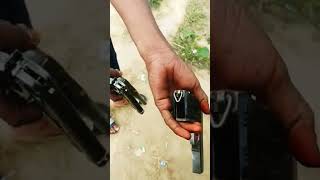 #new gun 😎status 🤟dadagiri wanted 🤟Badmash gangster branded 😎saman Desi katta😎 revolver pistol gun