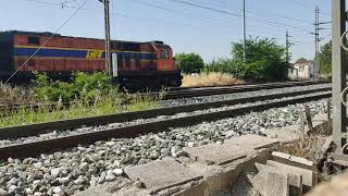 MLW A-456 \u0026 A-454 shunting at Mezourlo part 1.