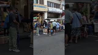 Kimberley Street Night Market is slowly get back to its pre-pandemic glory. 👨‍🍳👩‍🍳汕头街夜市逐渐恢复其疫情前的辉煌✌️