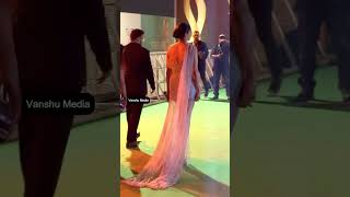 Regina Cassandra rolls into an awards event #actress #vanshumedia #bollwoodactress