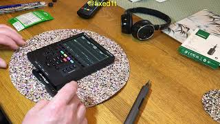 Polyend Tracker Mini Cordless Bluetooth Headphones Hack