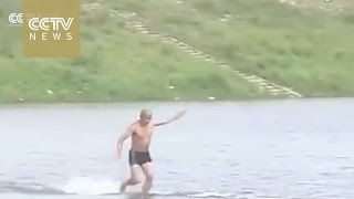 Watch: Shaolin monk runs on water for 125 meters, sets new record!