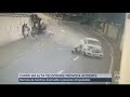 carro desgovernado em alta velocidade atinge barraca e atropela pessoas primeiro impacto 14 11 22