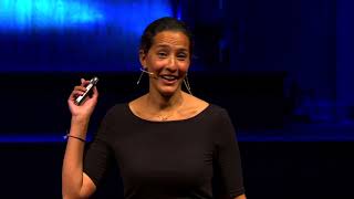 Empowering Women and Youth to Embrace Social Entrepeneurship | Aïda Axelsson-Bakri | TEDxULB