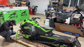 Unboxing of Arctic Cat's new 2025 858 Catalyst