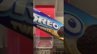 Satisfying Oreo Twists #asmr  #yummyfood  #satisfying  #oreo #viralshortvideo  #shorts