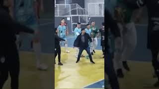 TRETA NO FUTSAL! SEMPRE TEM!!