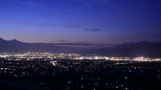 【甲府盆地の夜景】 花鳥山遺跡(TimeLapse)