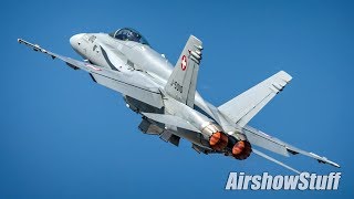 Swiss F-18 Hornet Aerobatics - RIAT 2018