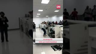 Pasajera de Volaris enfureció y destruyó el mostrador