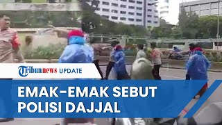 Viral Video Polisi Dimaki Dajjal \u0026 Dituduh Tendang Alat Vital Emak-emak, Massa Langsung Lempari Batu