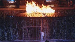 Sydney 2000, lighting of the Olympic cauldron, presented by @SevenNetworkAU ​