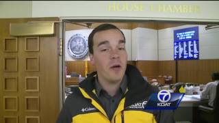 Statewide Minimum Wage Hike Bill Moves Forward