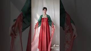 盛唐回忆，红和蓝那个更有大唐韵味 #汉服 #fashion #马面裙 #hanfu #beautiful #horse #clothes #hanfudress #beauty #dress