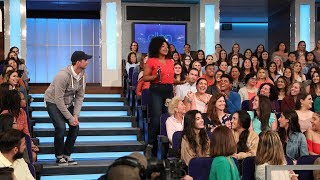 Ellen Puts Her Audience Members 'On the Spot' for 12 Days Tickets!