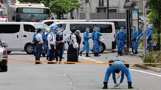 川崎で小学生ら１８人刺される＝女児ら２人と確保の男死亡