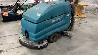 Tennant 5680 Floor Scrubber