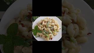 White sauce pasta