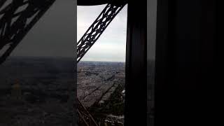 Eiffel Tower ride （埃菲尔铁塔电梯）