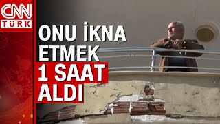 Vinç 2 bin TL isteyince hasarlı evden çıkmadı