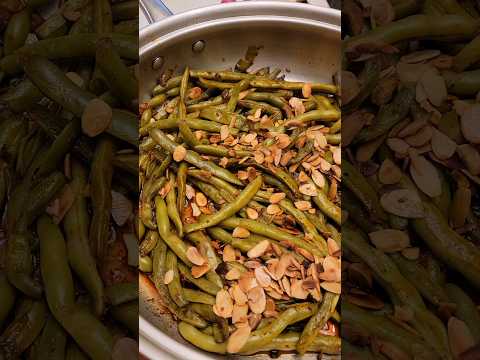 Fresh from the organic garden! Green Beans with Crunchy Twist #foodie #organic #shortvideo #shorts