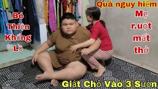 Khủng khiếp cậu bé Khổng Lồ lên cơn Dựt Chỏ khiến mẹ Hở 3 Sườn khóc luôn /Đạt Đồng Tháp