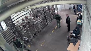 Cook County Jail Inmates Clap For Suspect In Cop's Murder