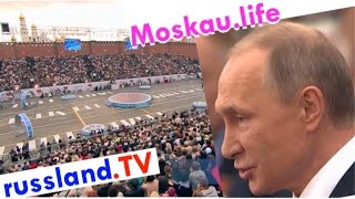 Moskau: Stadtfest mit Putin