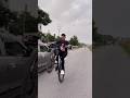 one hand Wheelies!😼🤙🏻 #youtubeshorts #youtube #shorts#wheels #cycling #cyclinglife