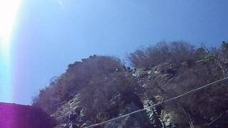 石鎚山　三の鎖場（2012.5.5）.AVI