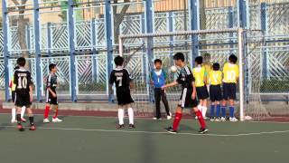 裘錦秋vs元朗鄉中(2012.3.4.元朗學界足球丙組)片段28之入球1:8