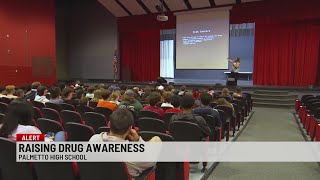 Anderson Co. Coroner gives drug awareness presentation to high school students