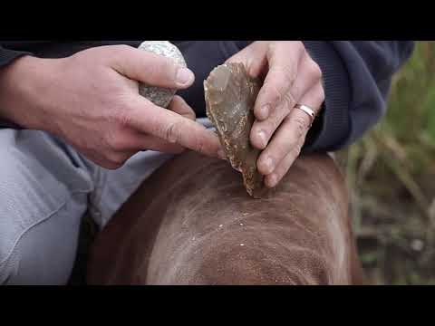 Изготовление наконечника копья из кремня