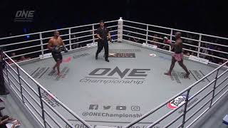 النجم طارق خبابيز ونزال القرن Tarik khbabez vs. Alain ngalani