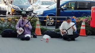 ストリート津軽三味線　路上ライブ　ＪＲ鶴見駅東口