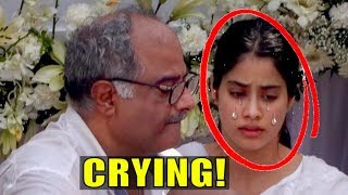 Jhanvi Kapoor In DEPRESSION Since Her Mother Sridevi Passed Away