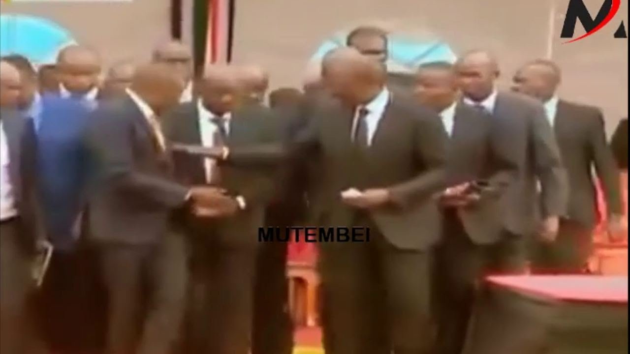 SEE HOW PRESIDENT RUTO PUSHED MP OSCAR SUDI WHILE WALKING INFRONT OF DP ...