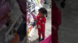 funny kid want to buy a toy factory. innocent kids. cutest baby ever 想买一座玩具厂的小孩子 童真童趣 混血宝宝在中国#shorts