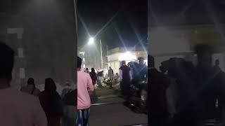 People Dangerously crossing Indian railway gate