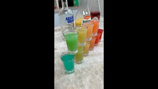 How To Make Rainbow Shots🌈