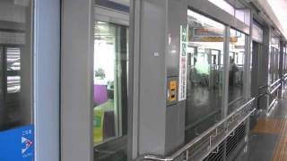 神戸新交通ポートライナー2000系2114F 医療センター(市民病院前)駅発車